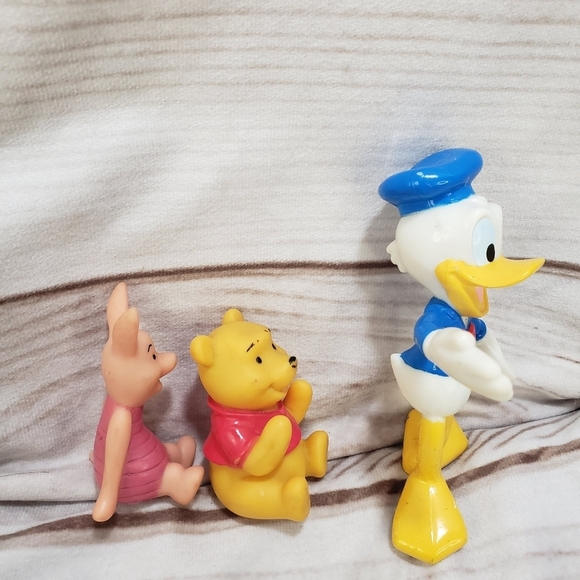 Disney Figures Vintage Winnie The Pooh Piglet Donald Duck Play Figures - Picture 5 of 9